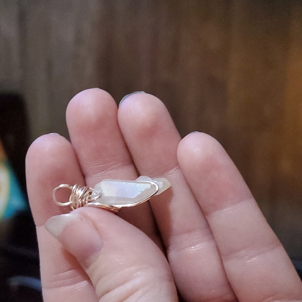 Angel aura pendy